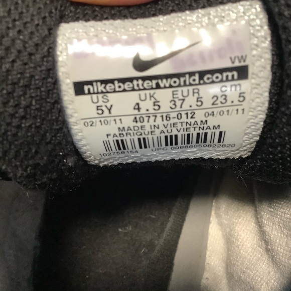 Nike Mid Athletic Shoes 6.0. Size 5 - Picture 6 of 7